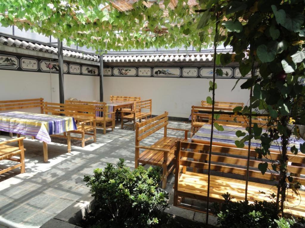 Dali Four Season Flower Inn Νταλί Εξωτερικό φωτογραφία